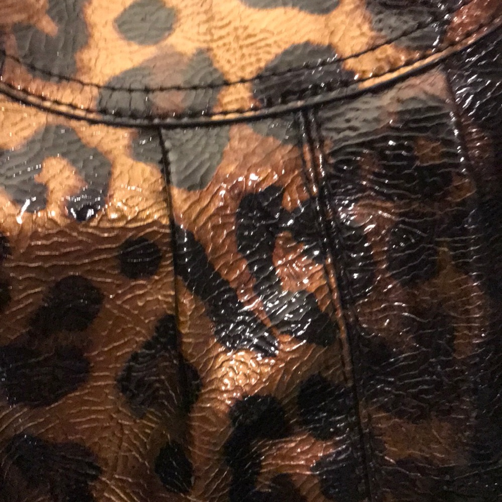 😀. Beautiful purse - Picture 2 of 5